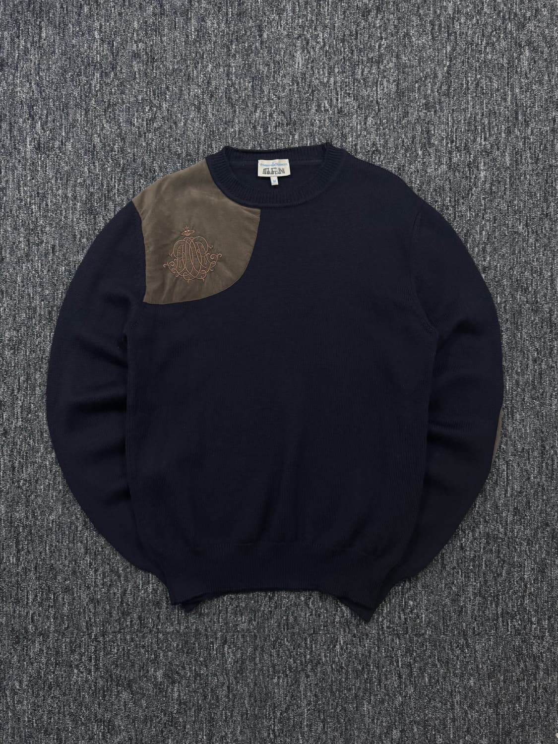 비비안웨스트우드 엘보우 패치 네이비 니트 상품이미지3