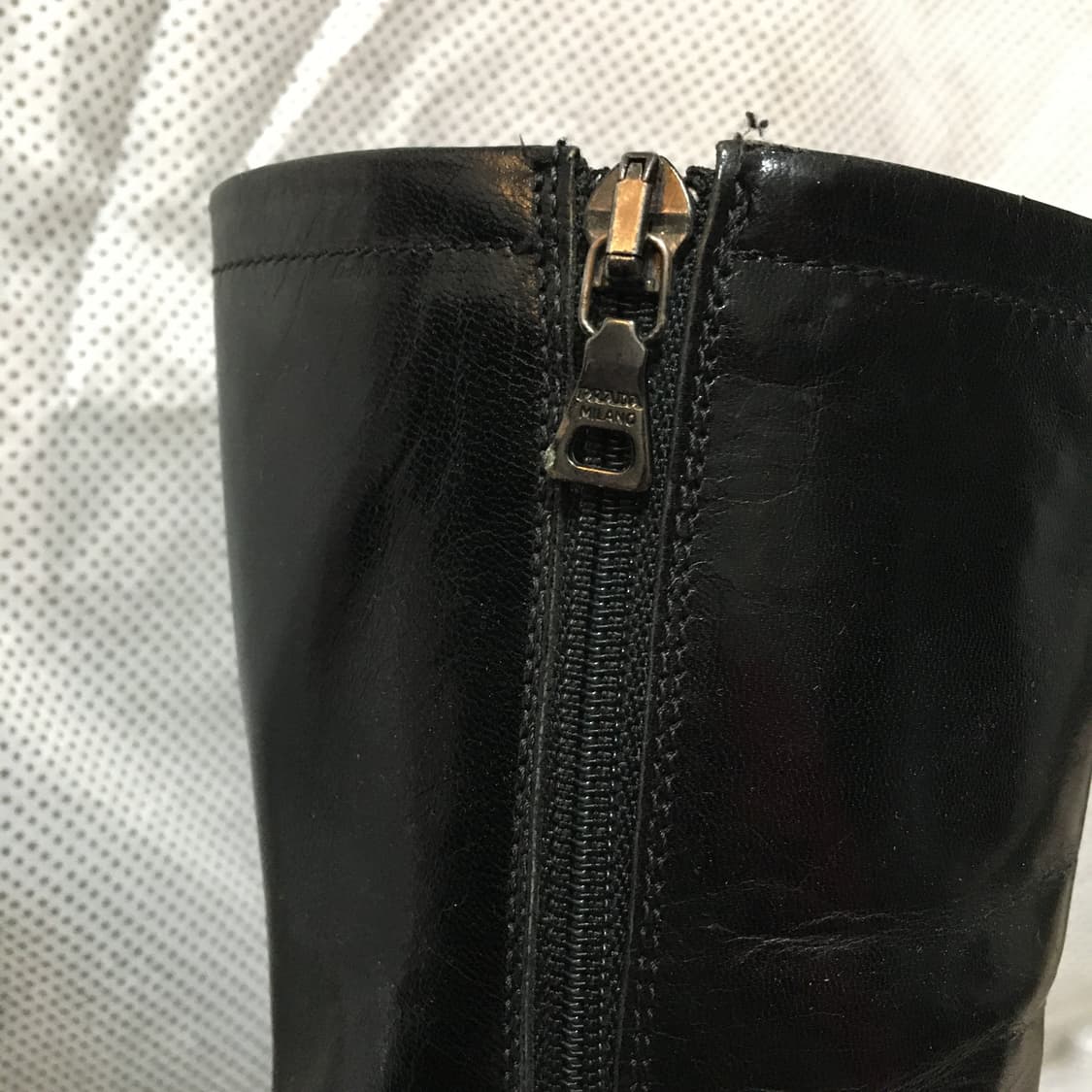 Prada black leather boots  상품이미지5