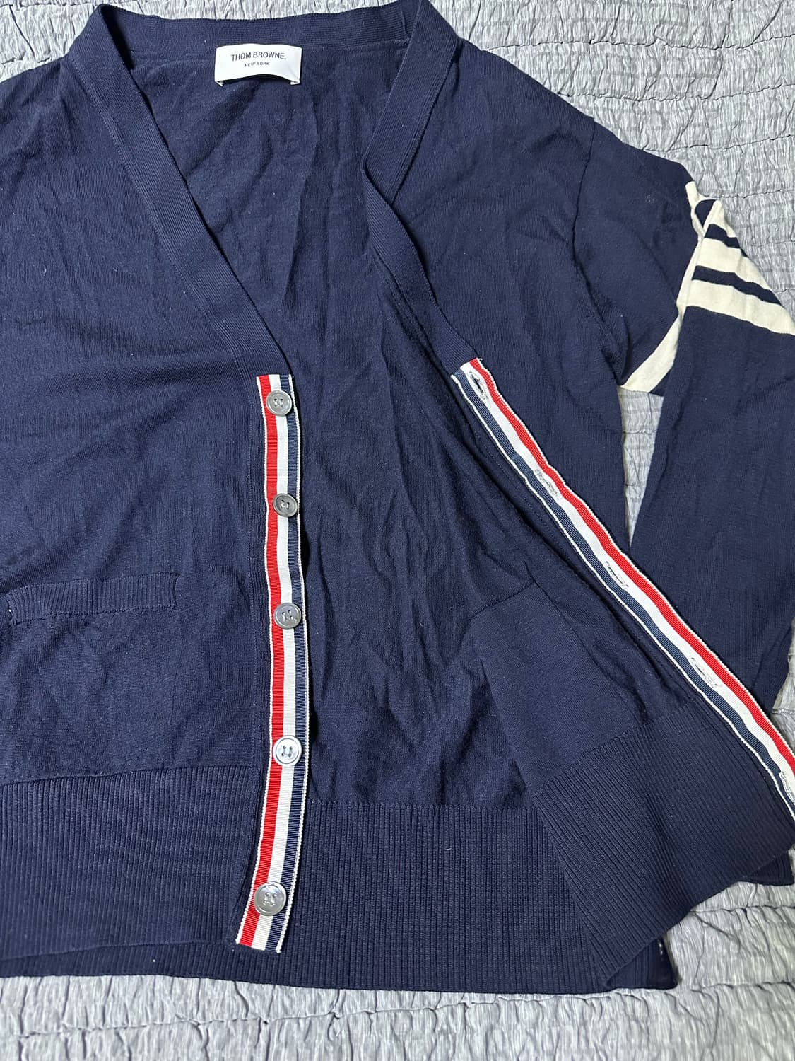 톰브라운 네이비 가디건 사이즈 2 상품이미지3