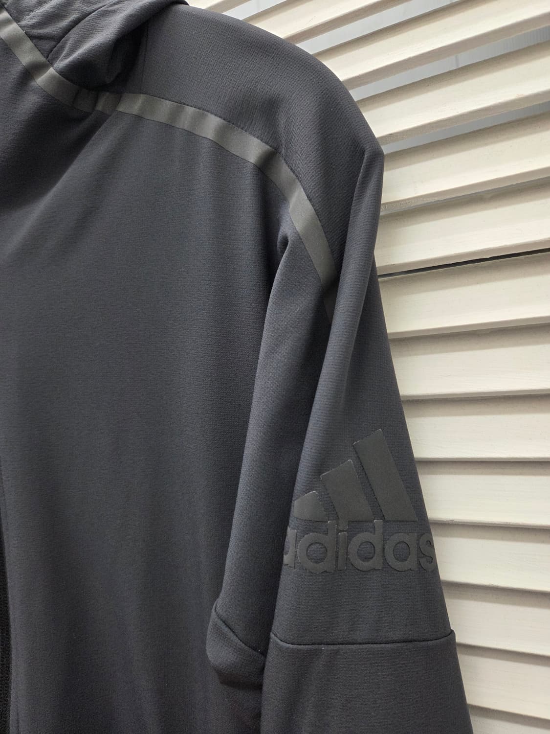 아디다스 Z.N.E 러닝 자켓 상품이미지3