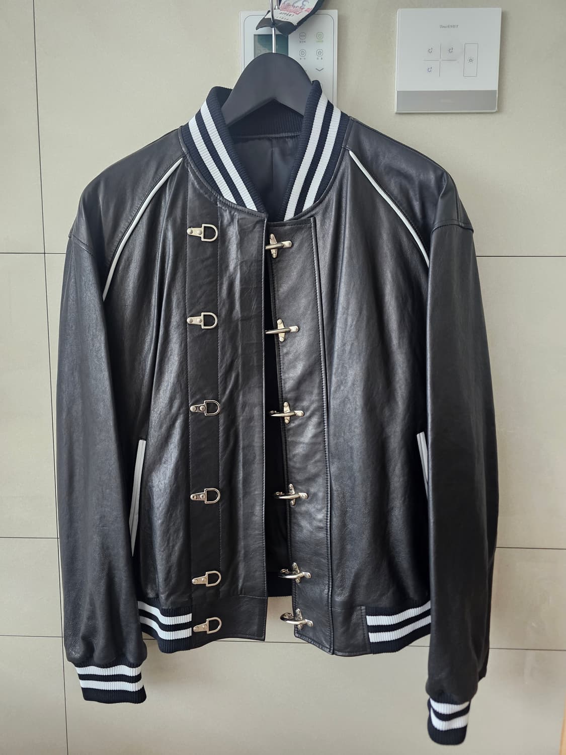 가죽 자켓 판매합니다  상품이미지1