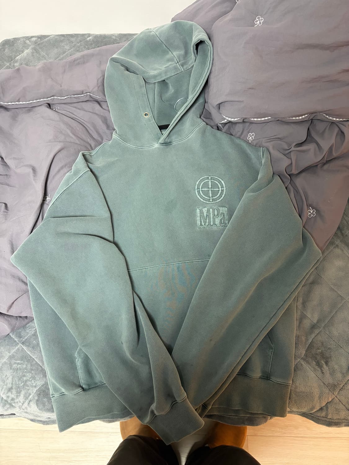 플라스틱 프로덕트 후드티 상품이미지1