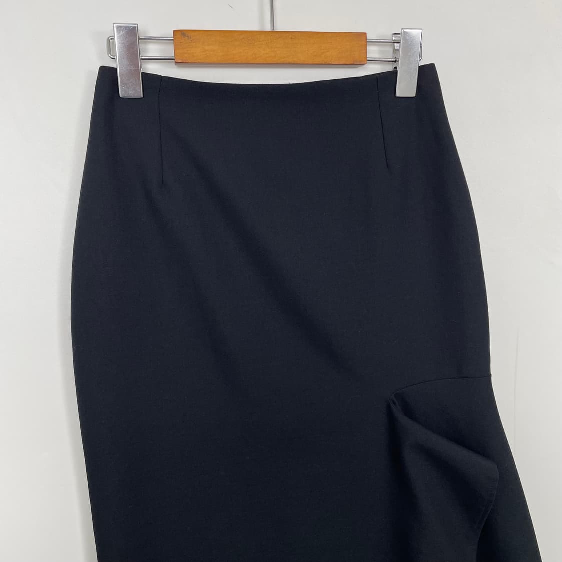 발렌시아가 언발란스 스커트 블랙 상품이미지2