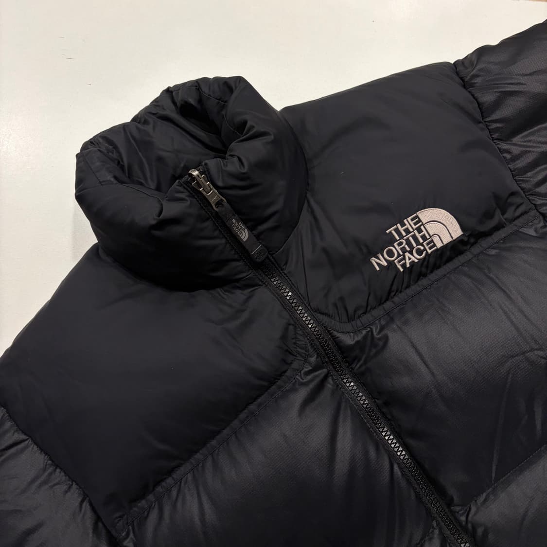 [85] 노스페이스 700 눕시 블랙 다운 패딩 C604 상품이미지3