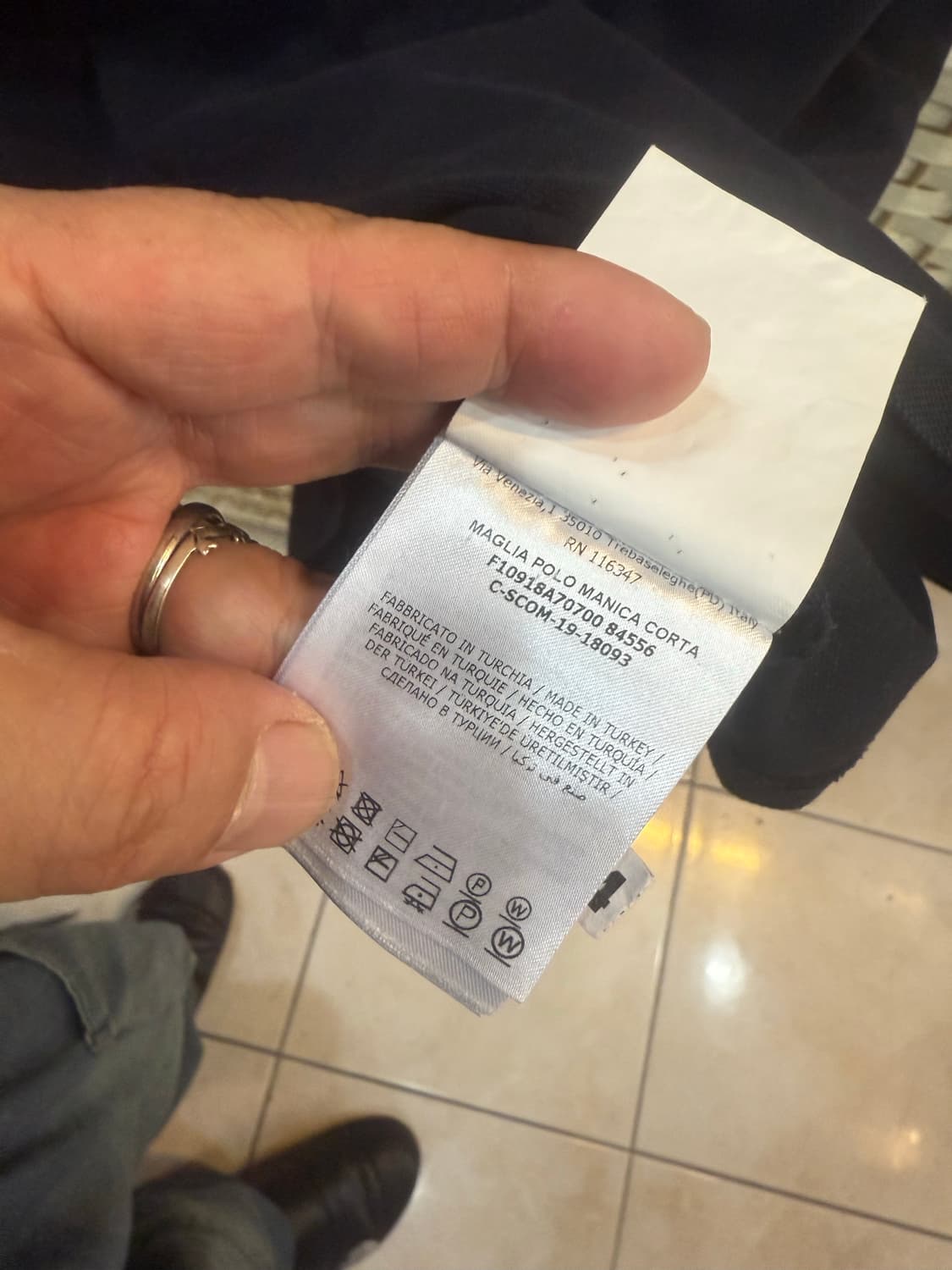 105 정품 몽클레어 반팔 팝니다 상품이미지5