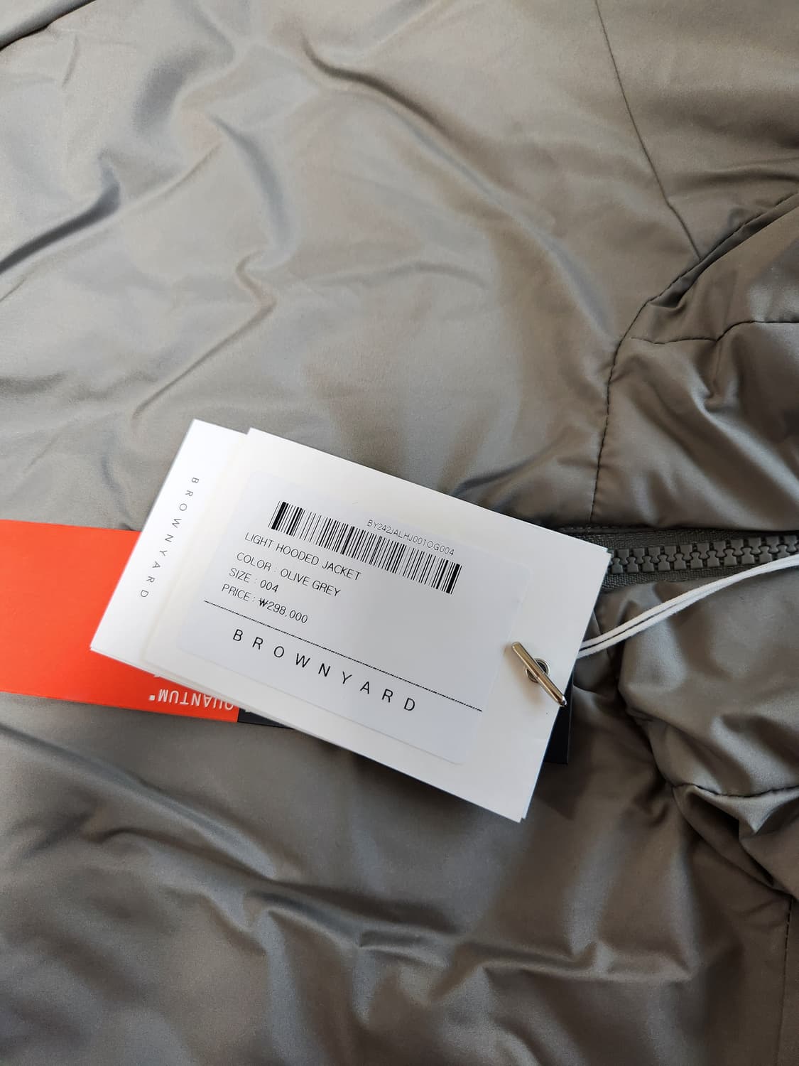 브라운야드 라이트 후디드 자켓
올리브 그레이 색상 4사이즈 상품이미지2