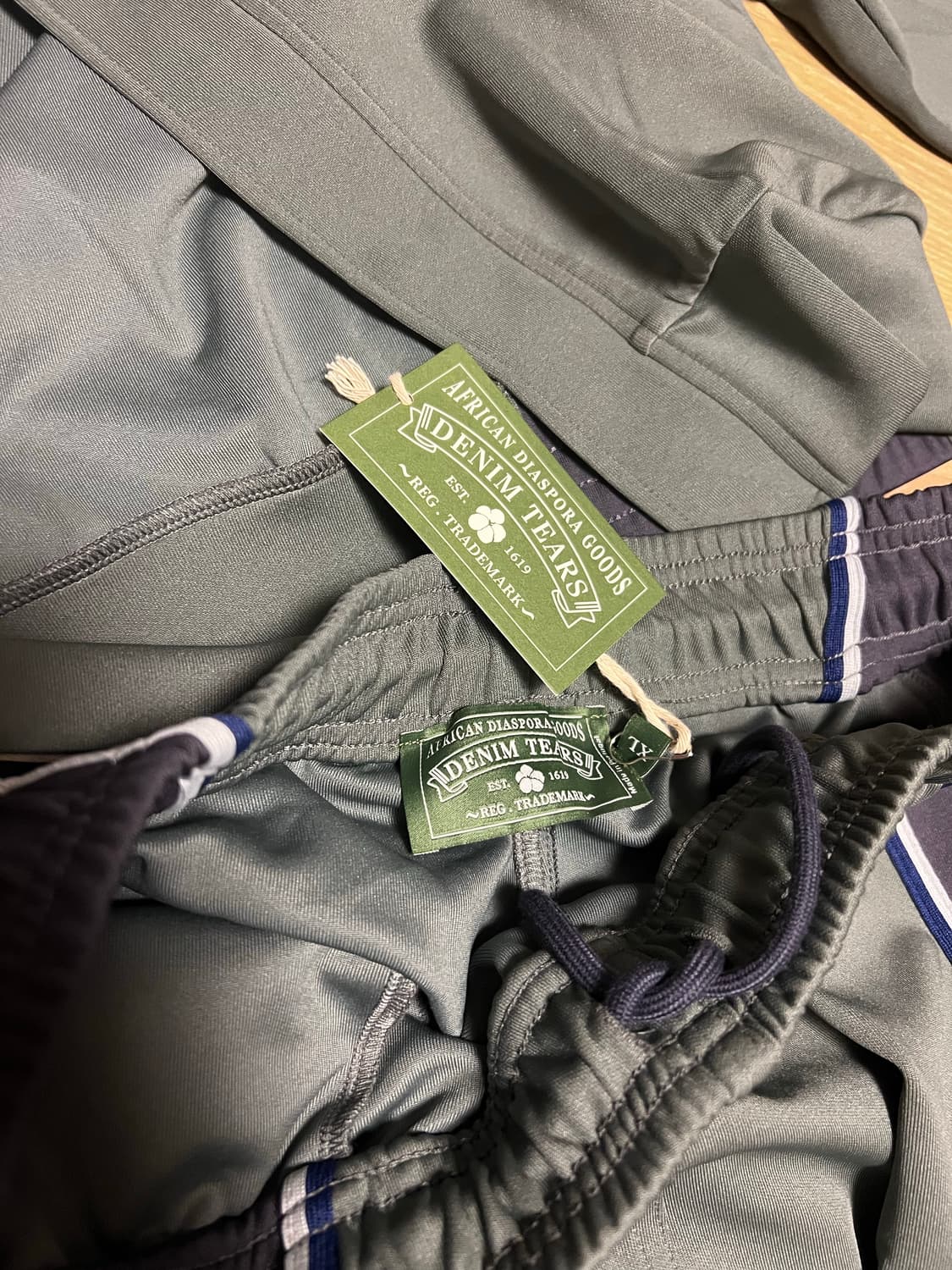 데님티어스 트랙 셋업 [상의L 하의XL] 상품이미지3