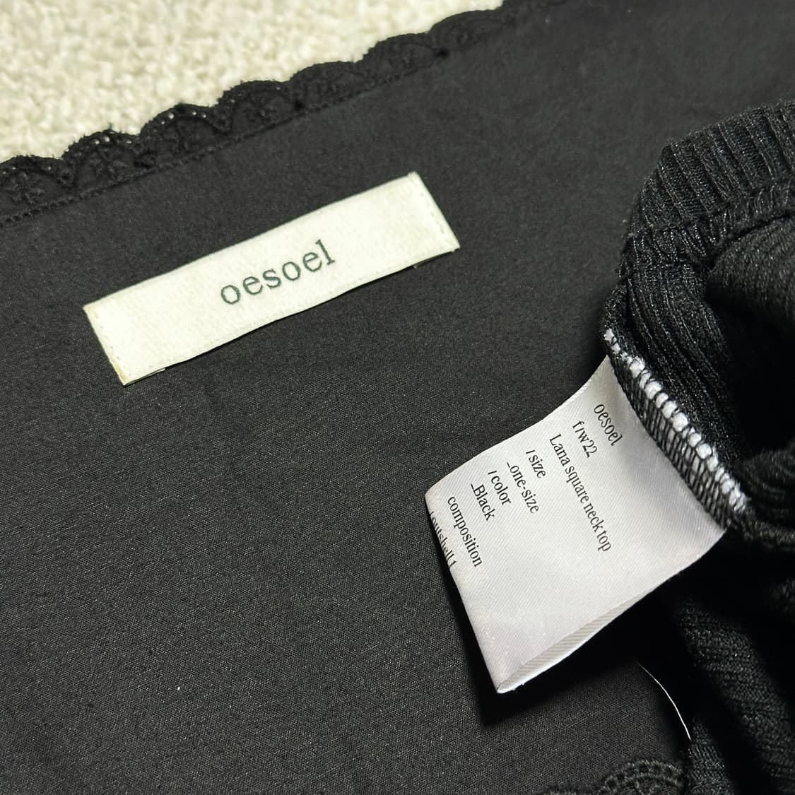 오이소엘 라나 스퀘어 넥 탑 상품이미지7