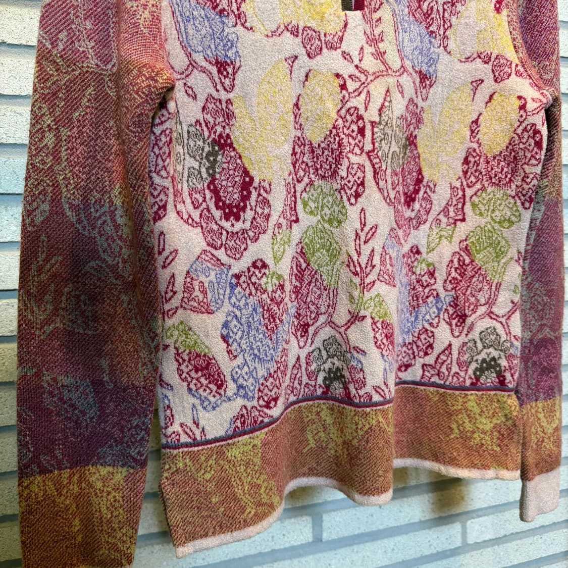 겐조 플로럴 하프집업 니트 자카드 패턴 밑단 절개 디테일 멀티컬러 상품이미지5