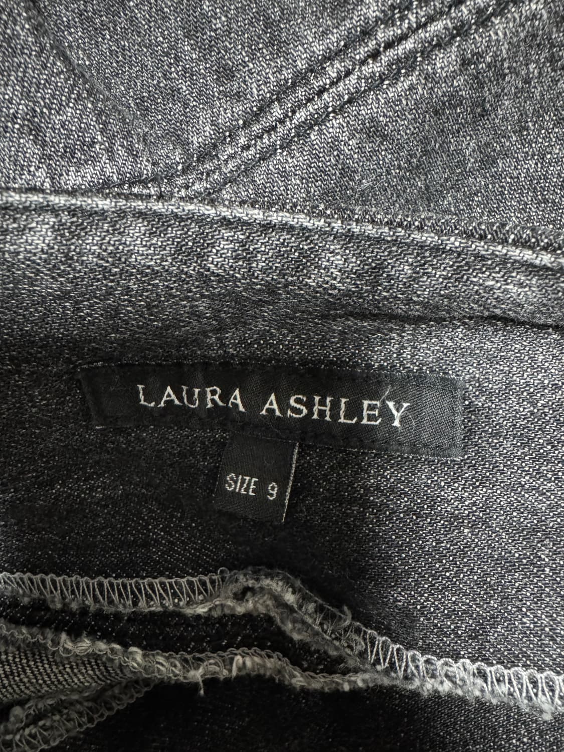 Laura Ashley 블랙/그레이 데님스커트 상품이미지4