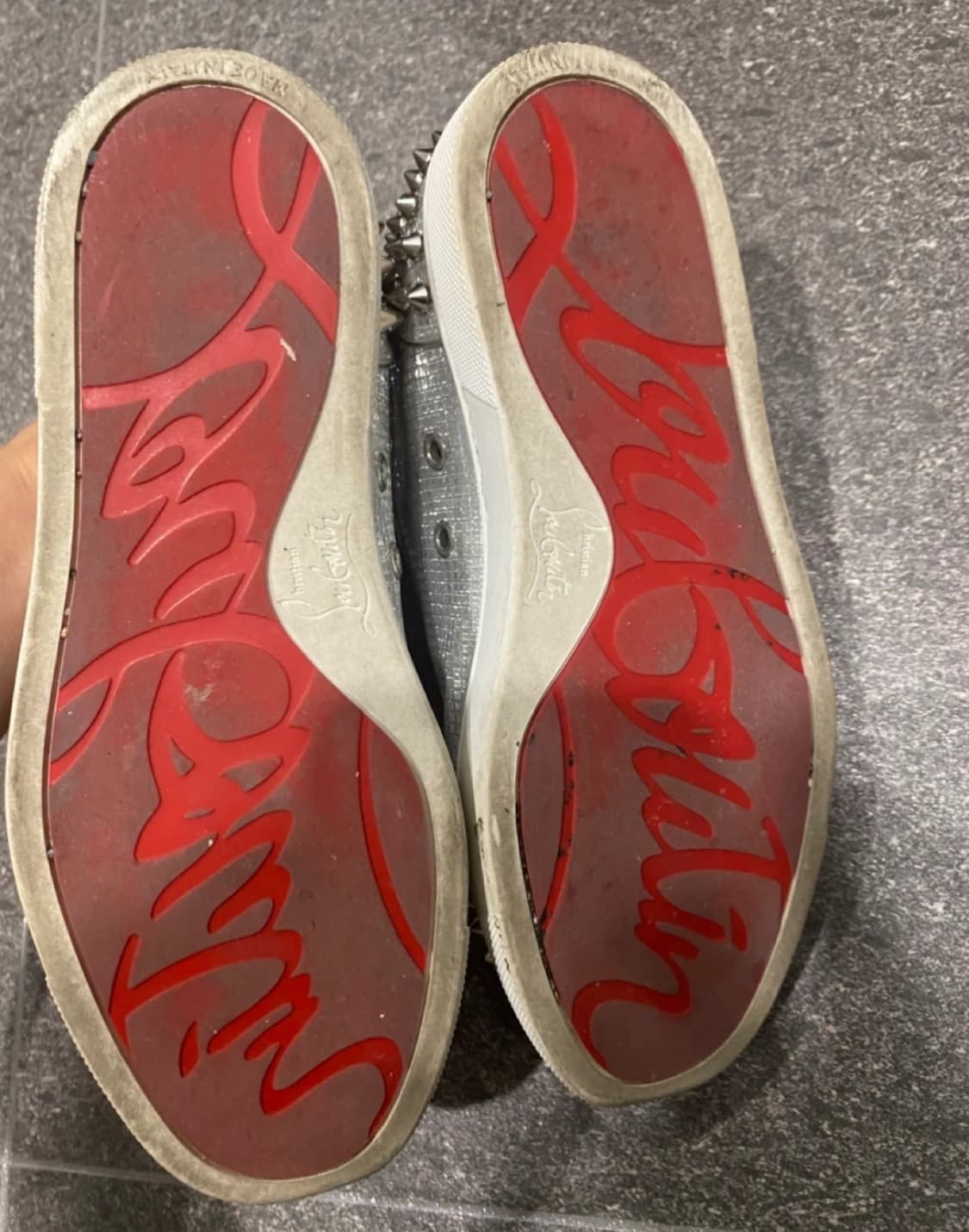 크리스찬 루부탱 스터드 스니커즈 상품이미지3