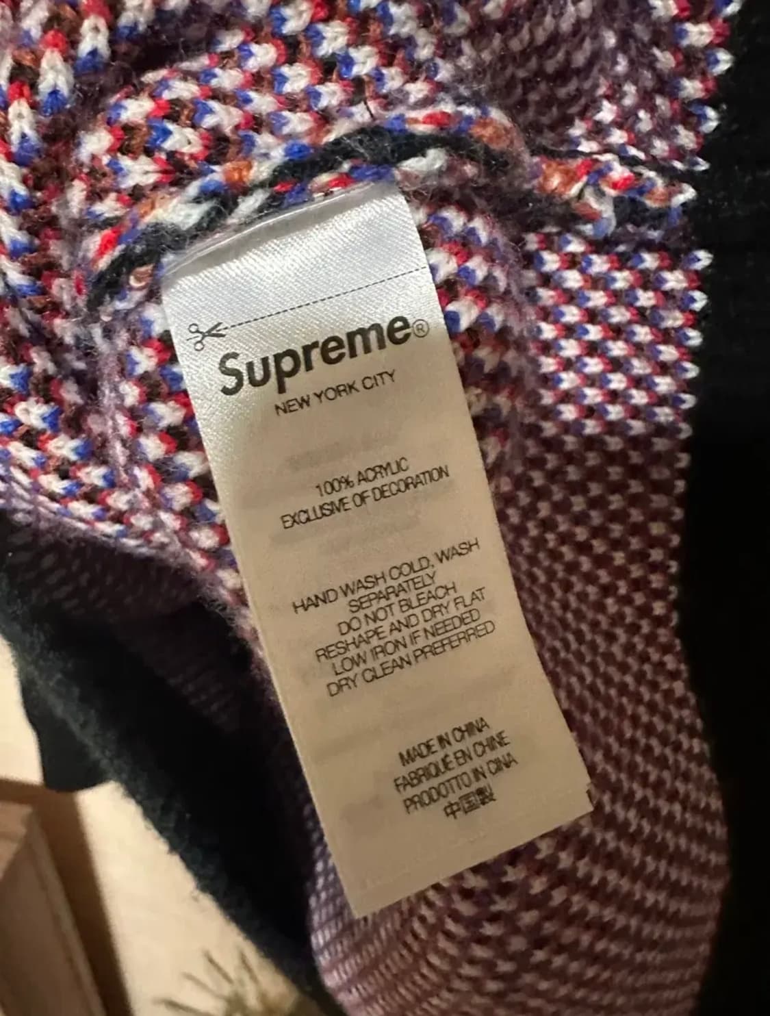 L) 슈프림 스노우 화이트 스웨터 블랙 - 24fw 상품이미지7