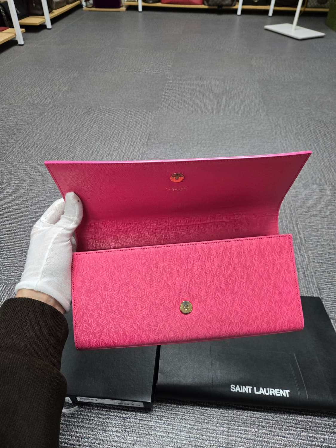 [특가][정품] 입생로랑 핑크 클러치백 상품이미지5
