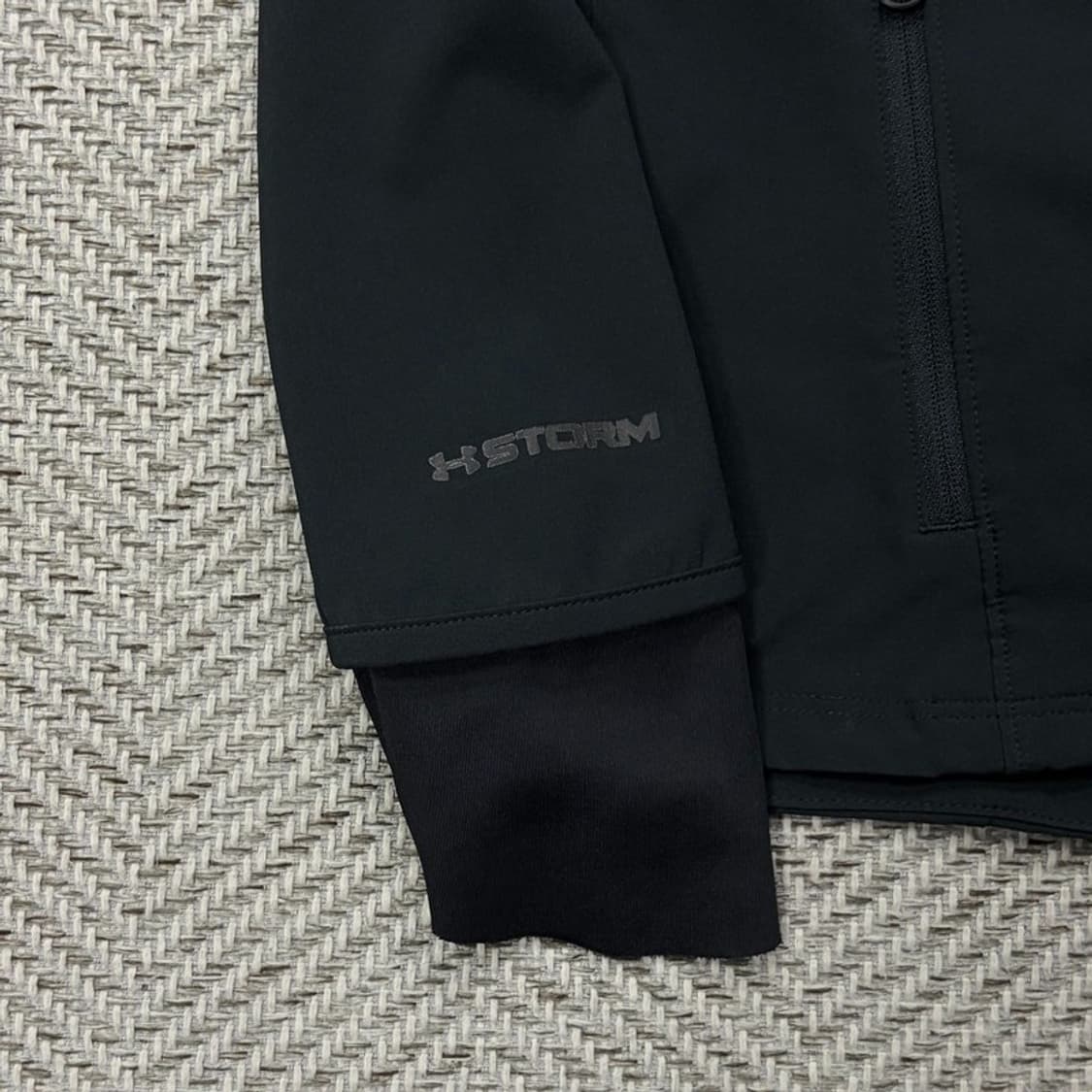 언더아머 베이직 바람막이 v2730 상품이미지7