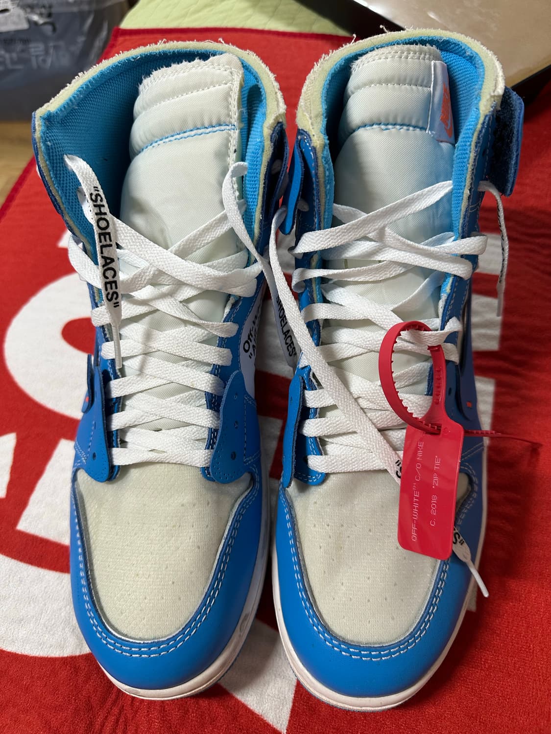 오프화이트 조던 1 unc 310사이즈 상품이미지1