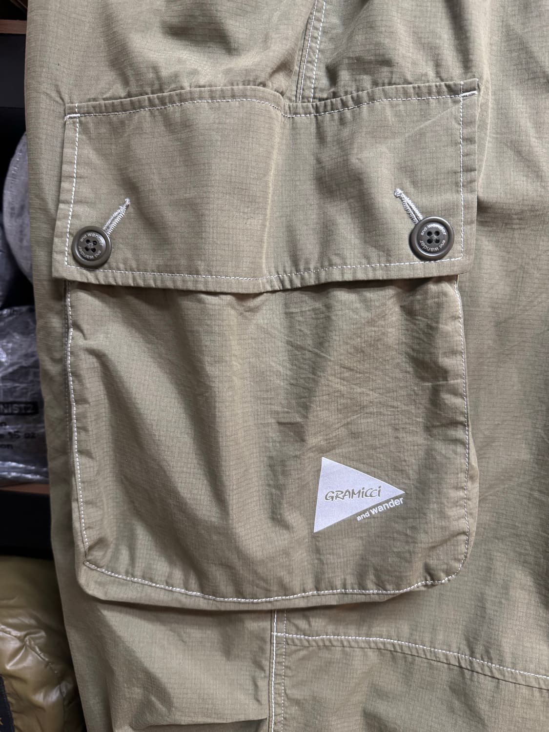 and wander 앤드원더 X 그라미치  밀리터리 와이드 팬츠 M 상품이미지4