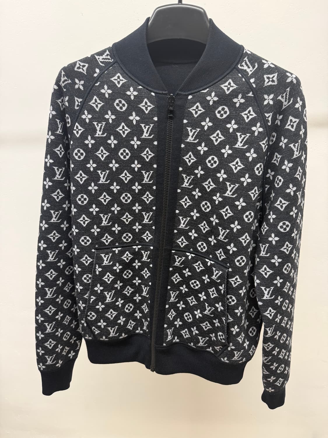 루이비통 모노그램 리버시블 블루종 백화점판 M 상품이미지1