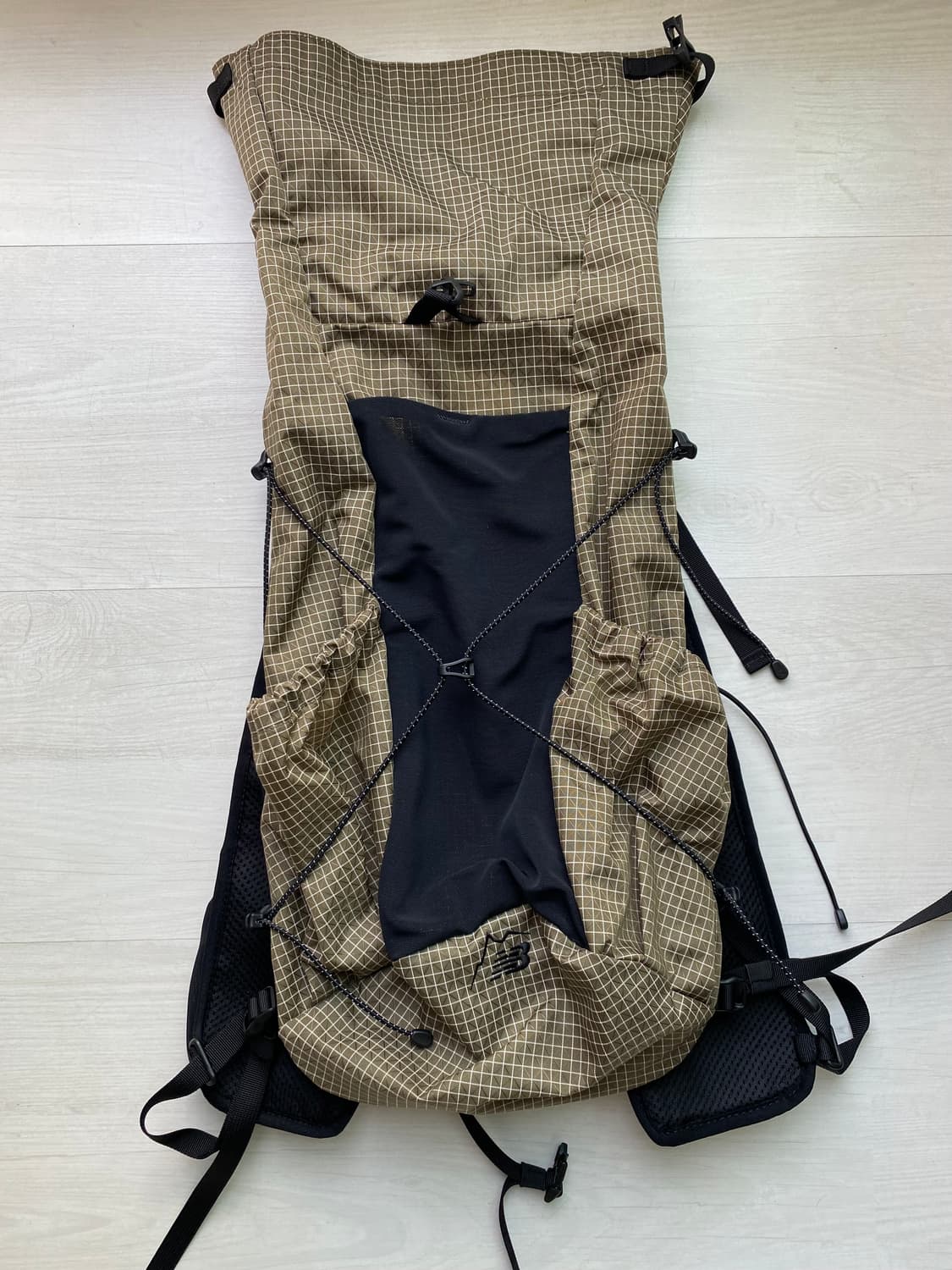 뉴발란스 케일 15L 경량 백팩 상품이미지2