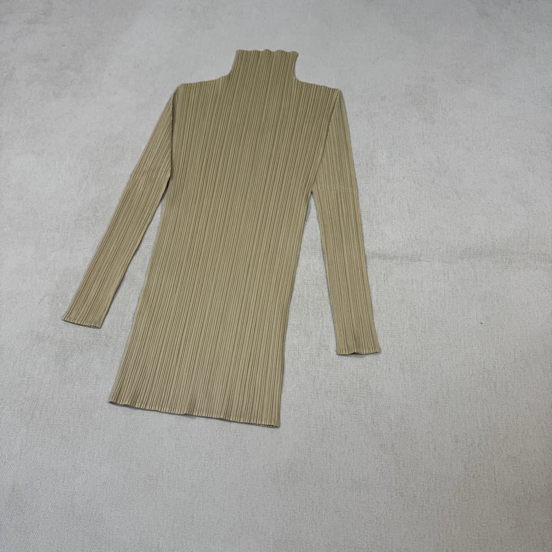 Pleated Ivory Top 상품이미지2