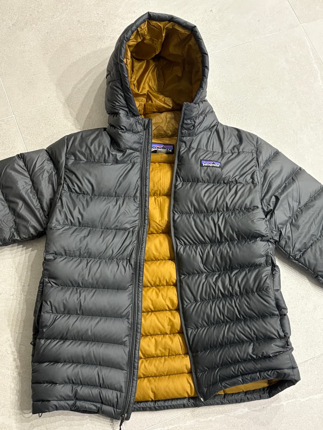 파타고니아 다운 자켓 후디 경량패딩 상품이미지2