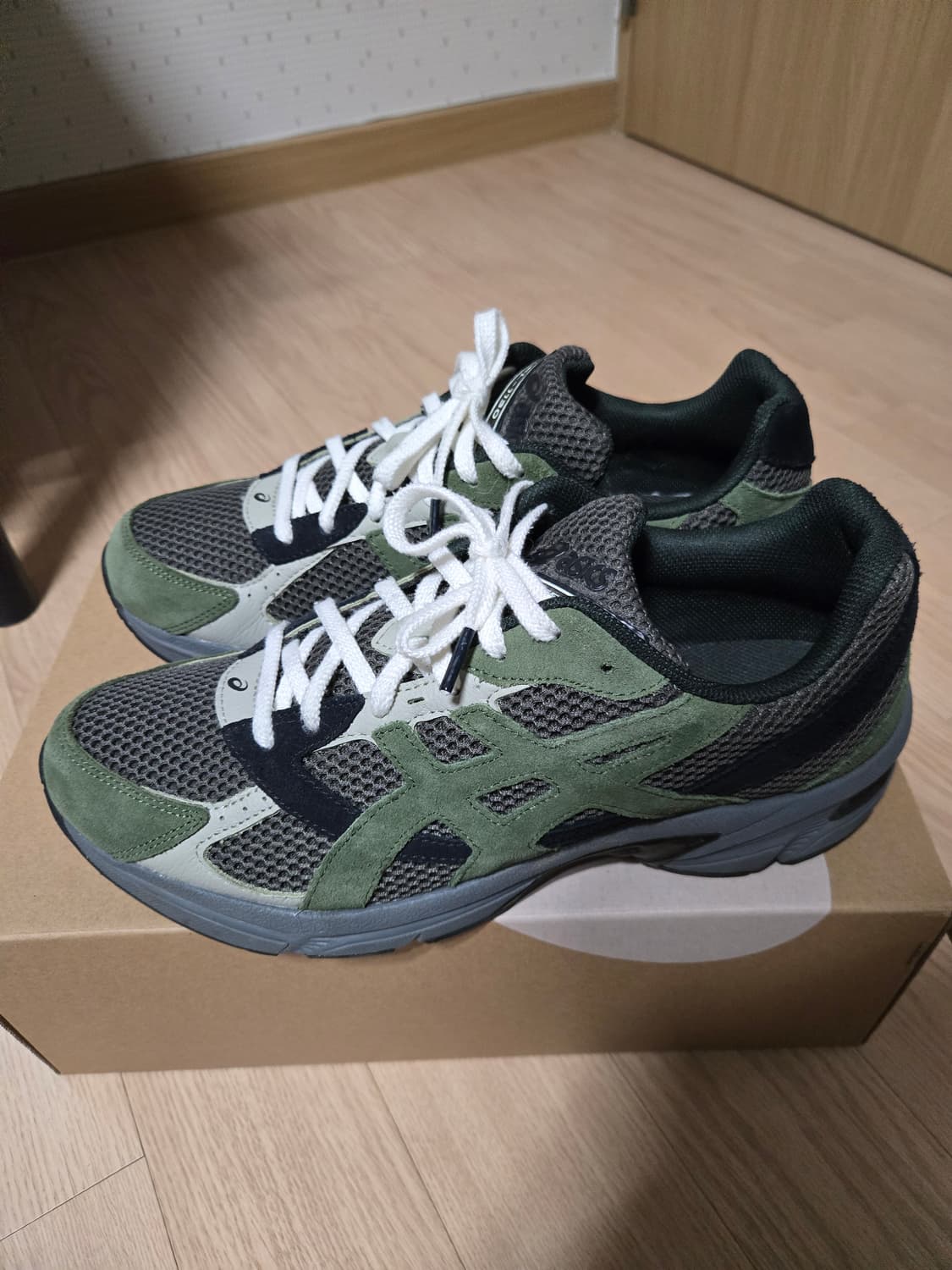 [290] 아식스 젤1130 올리브 스모그 그린 무신사 에디션 상품이미지4