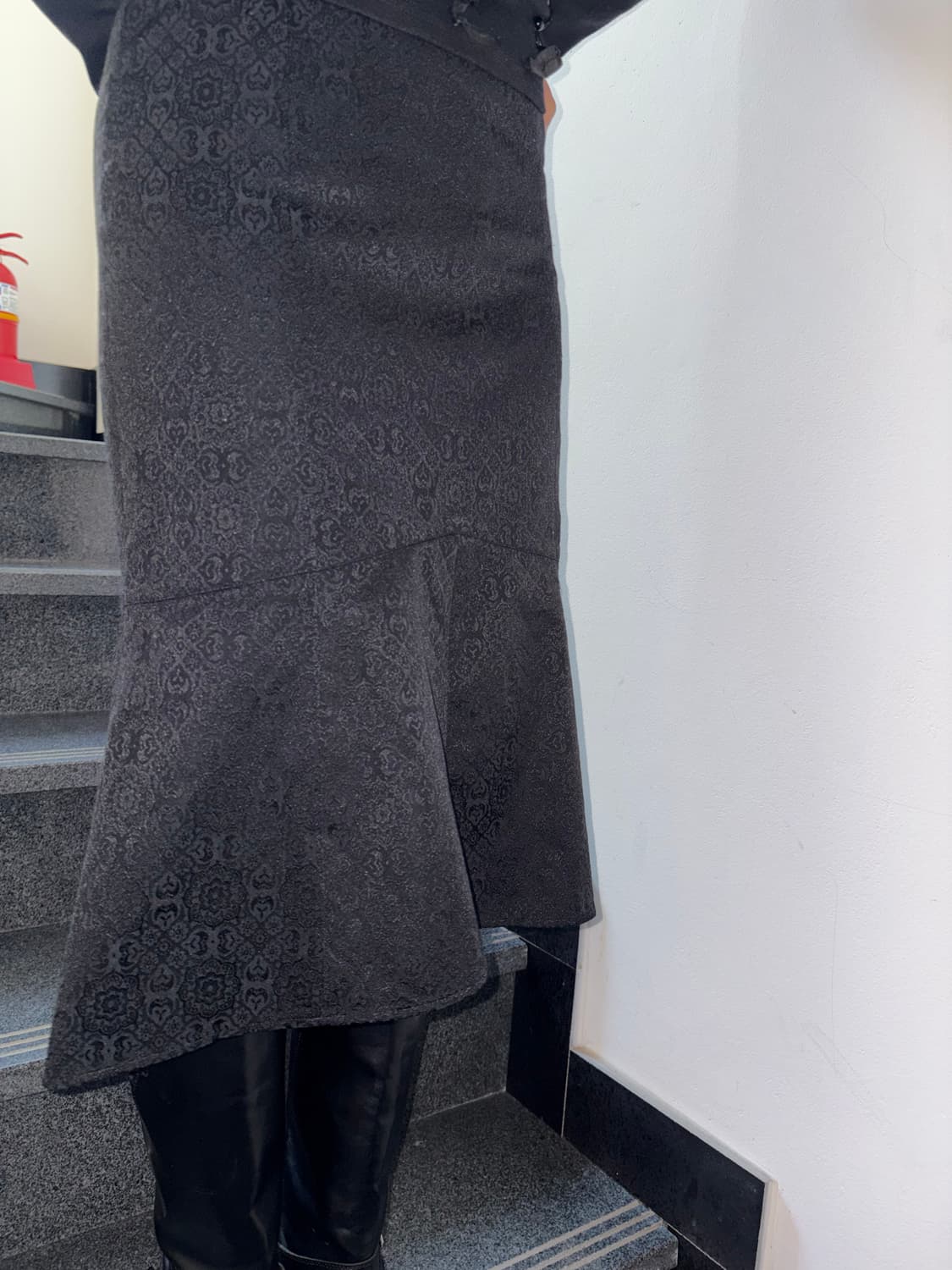 플라워 머메이드 블랙스커트 상품이미지2