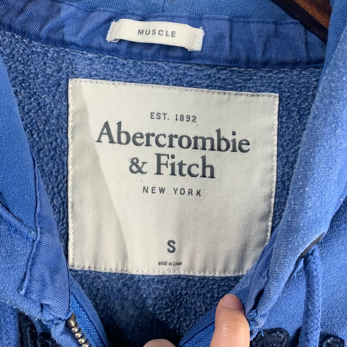 아베크롬비 y2k 와투케 윙슈즈 네이비 후드집업 상품이미지6