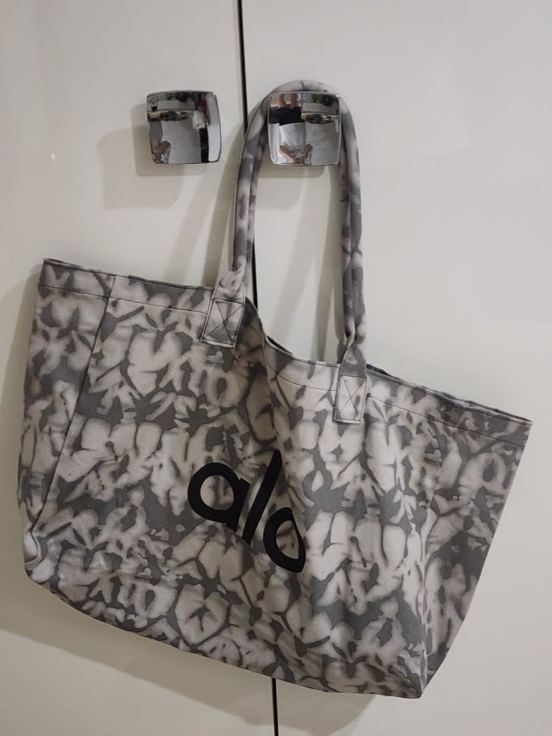 Alo 알로 토트백 가방 상품이미지1