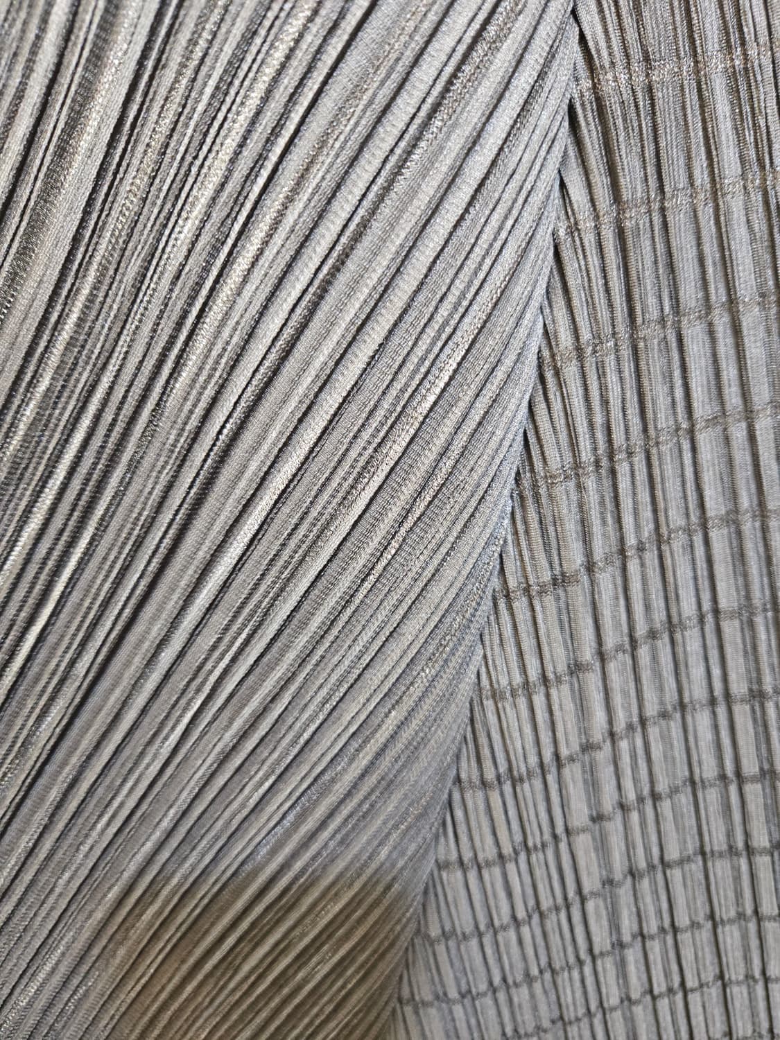 이세이미야케 플리츠플리츠 브라운 블라우스 상품이미지2