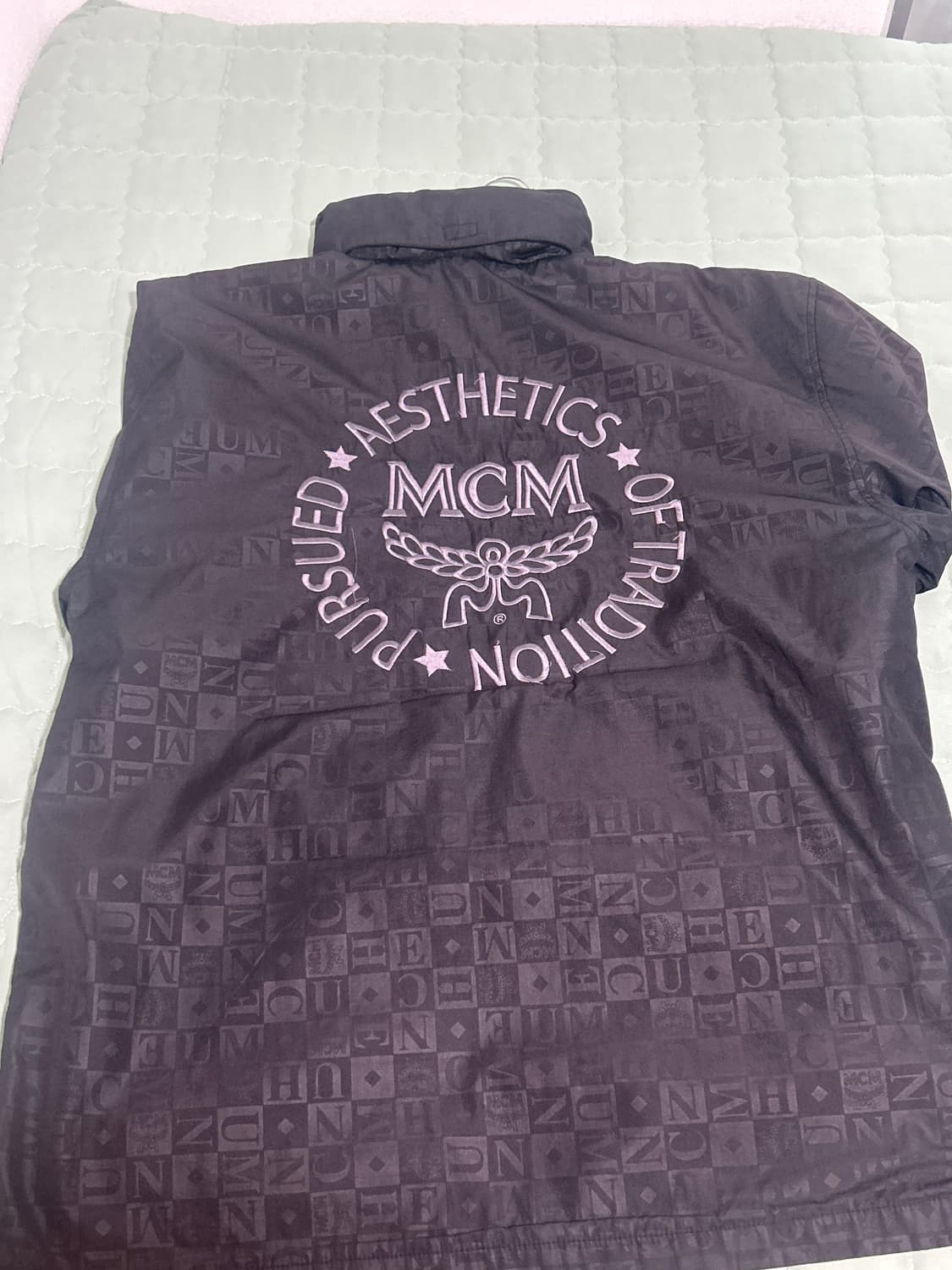 MCM 올오버 로고 빈티지 바람막이 자켓 상품이미지3