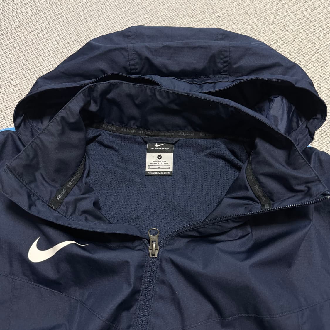 나이키 스우시 바람막이 자켓 상품이미지2