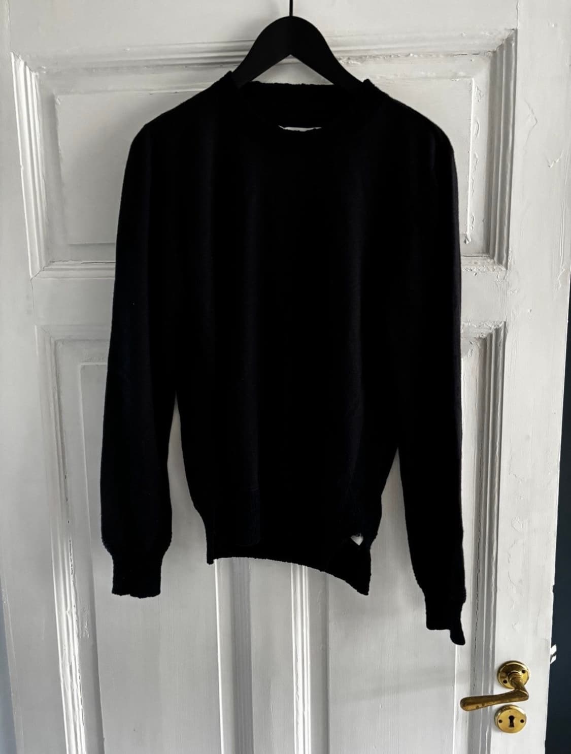 메종 마르지엘라 네이비 니트 상품이미지1