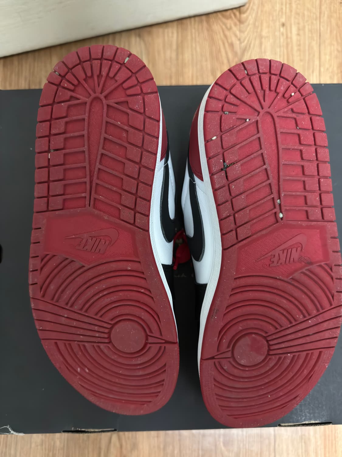 급처)조던1 레트로 로우 OG 블랙토 260 상품이미지5