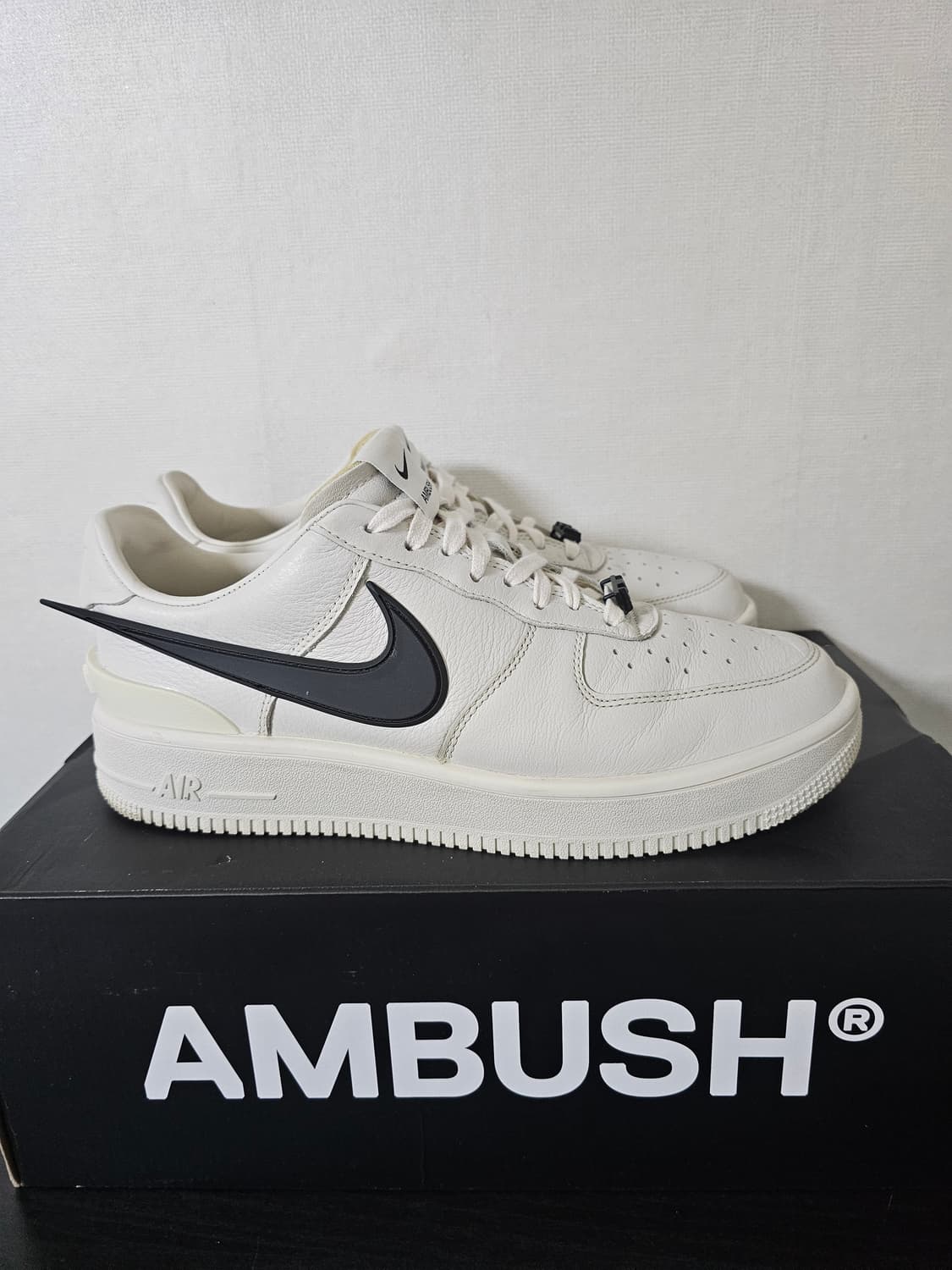 나이키 앰부쉬 에어포스1 285 상품이미지1