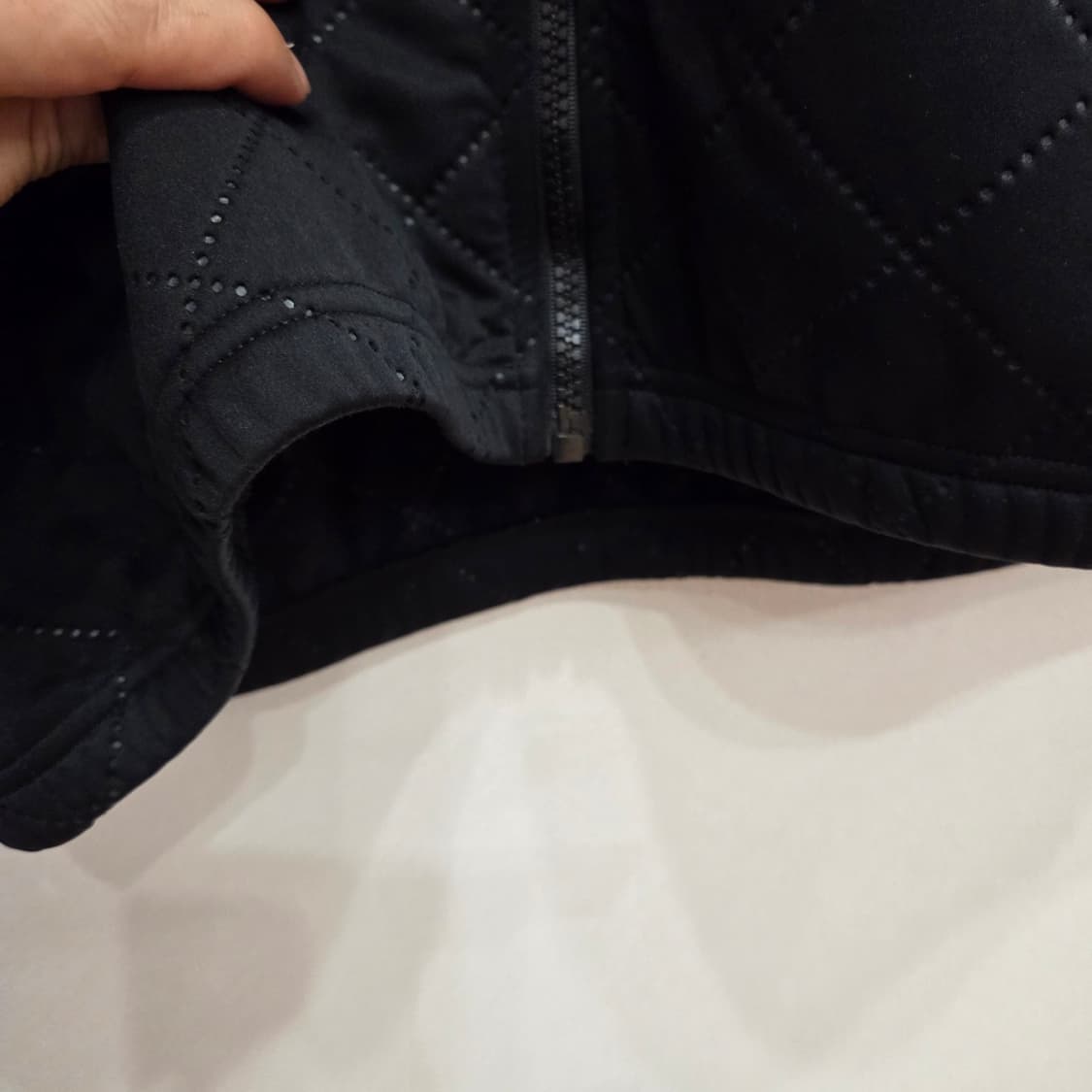 데상트 남성 후드집업 100 블랙 상품이미지4