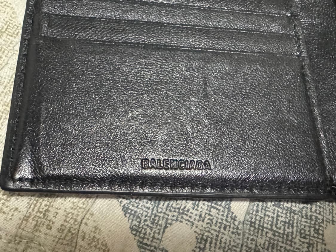 <거의 새것> 발렌시아가 크레딧 스퀘어 폴디드 지갑 상품이미지6