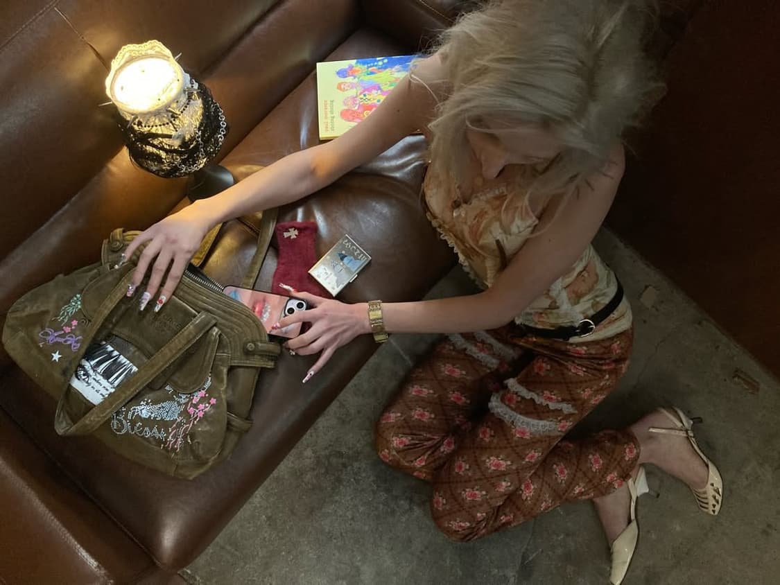 Girl eyes leather bag 상품이미지6