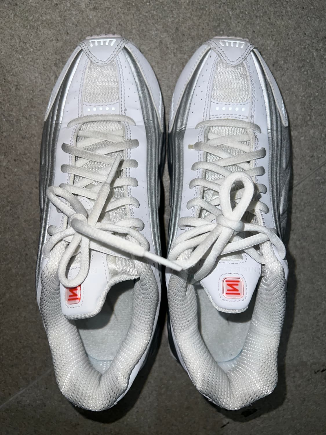 나이키 샥스 화이트 메탈릭 실버 상품이미지6