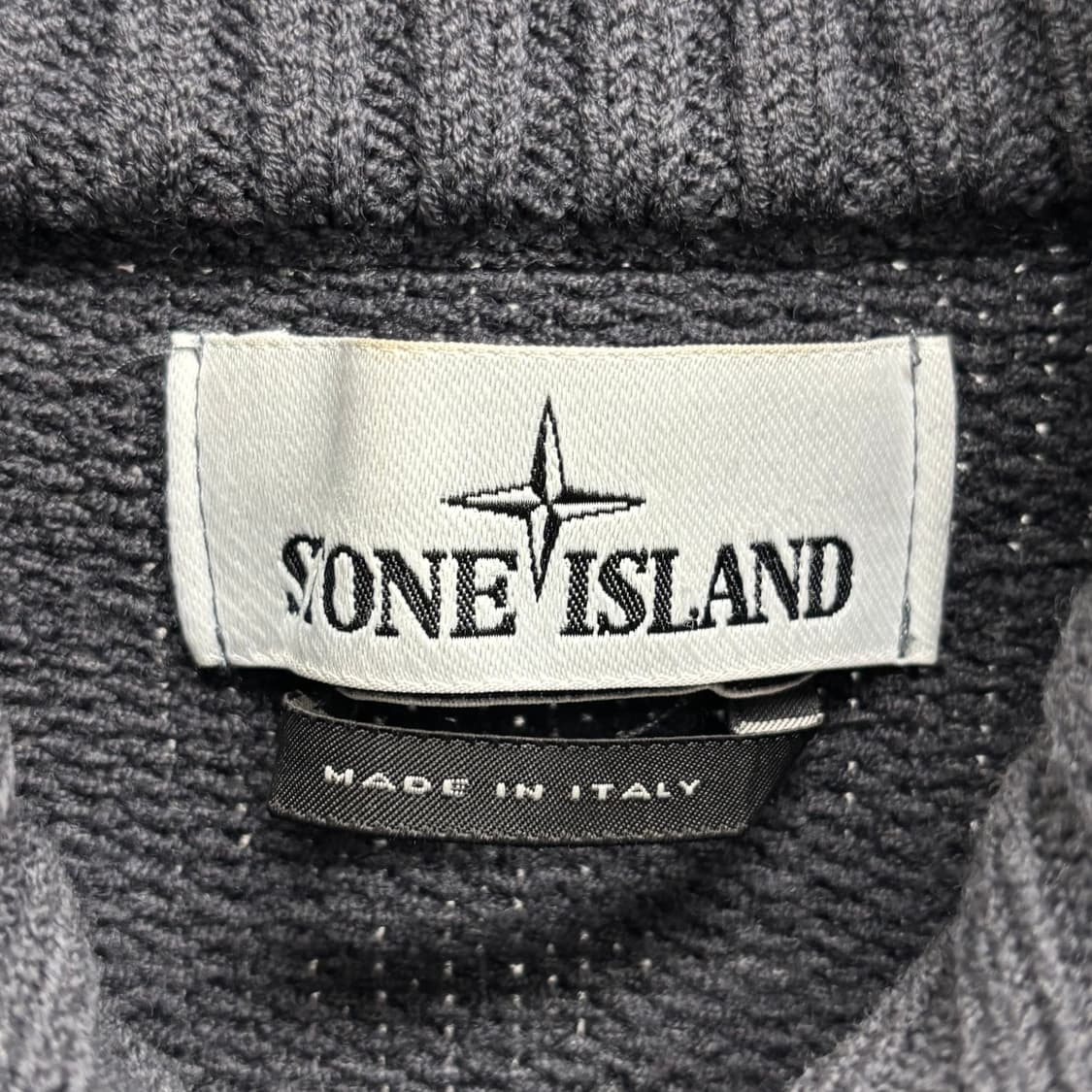 [M]스톤아일랜드 와펜패치 숄카라 가디건 상품이미지3