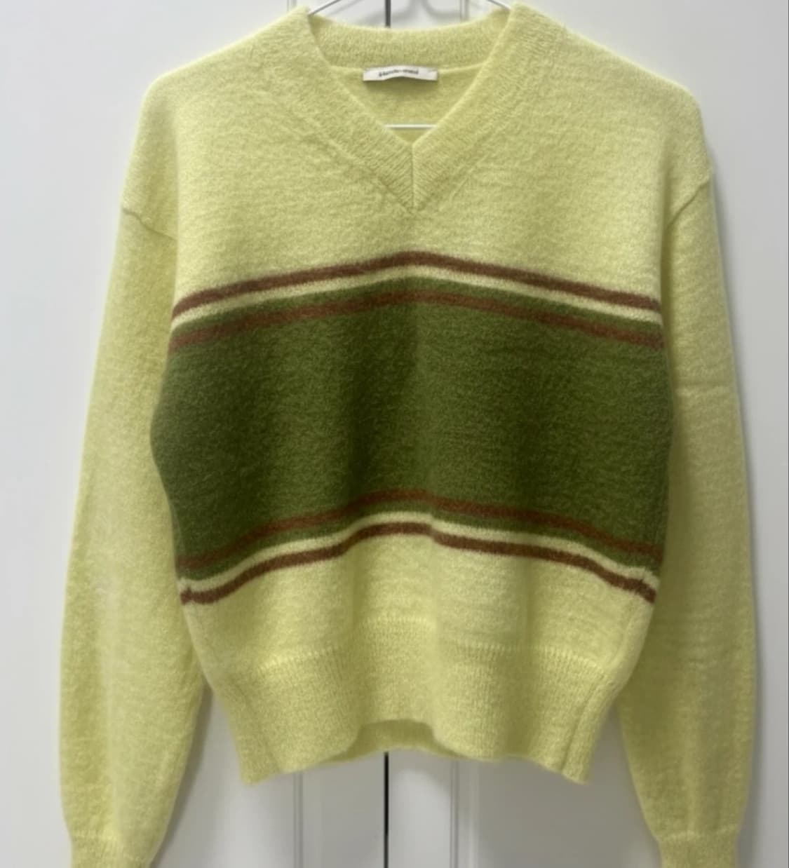 팔로마울 브이넥 니트 상품이미지2