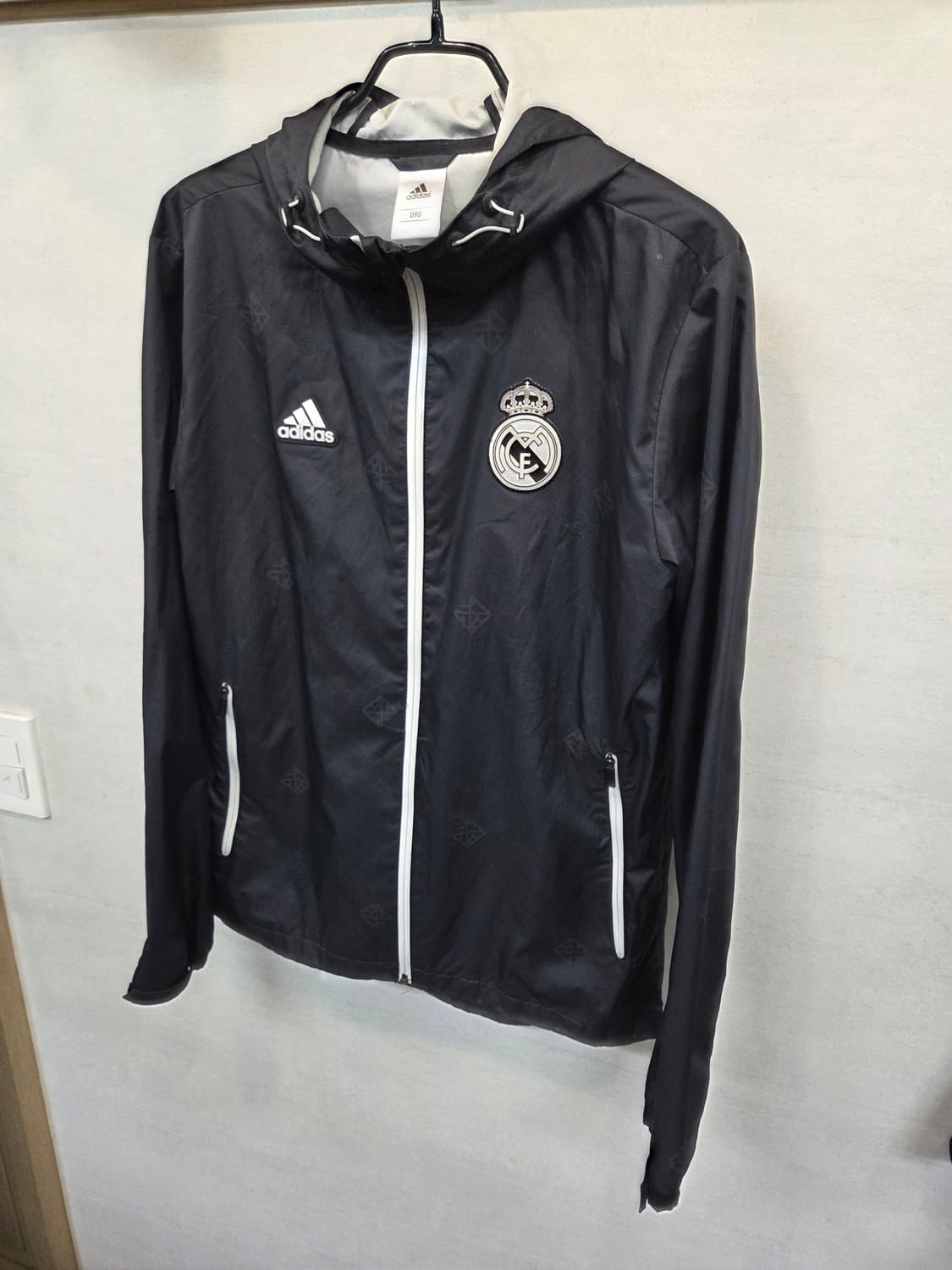 아디다스 레알마드리드 바람막이 후드자켓 90 상품이미지5