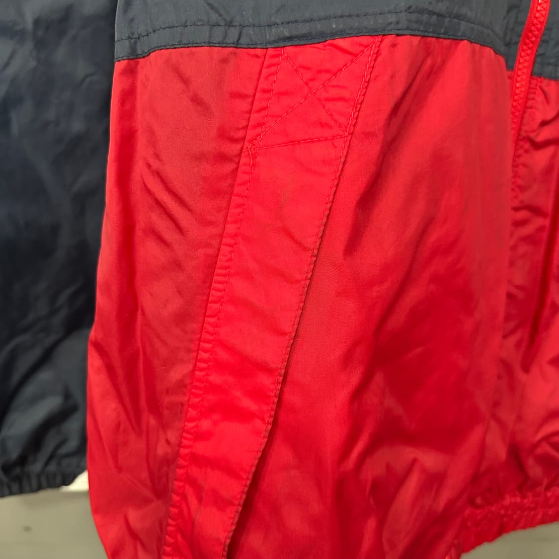 타미힐피거 올드스쿨 바람막이 상품이미지4