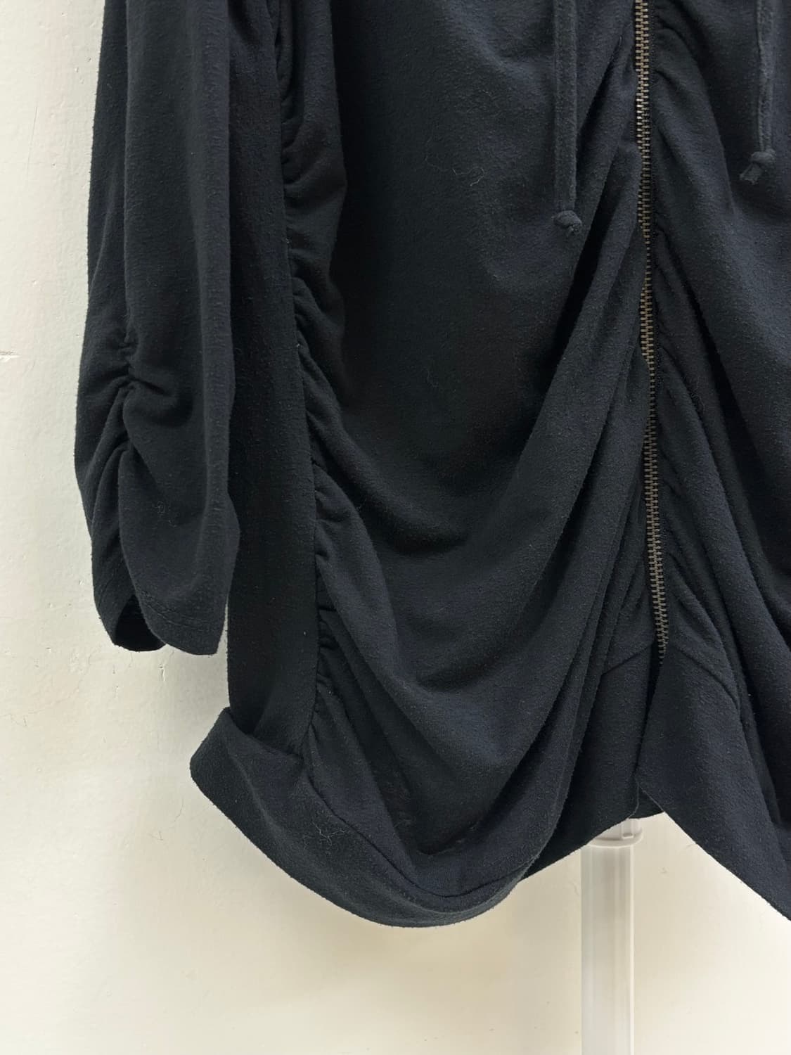 빈티지 블랙 셔링 후드집업 상품이미지5