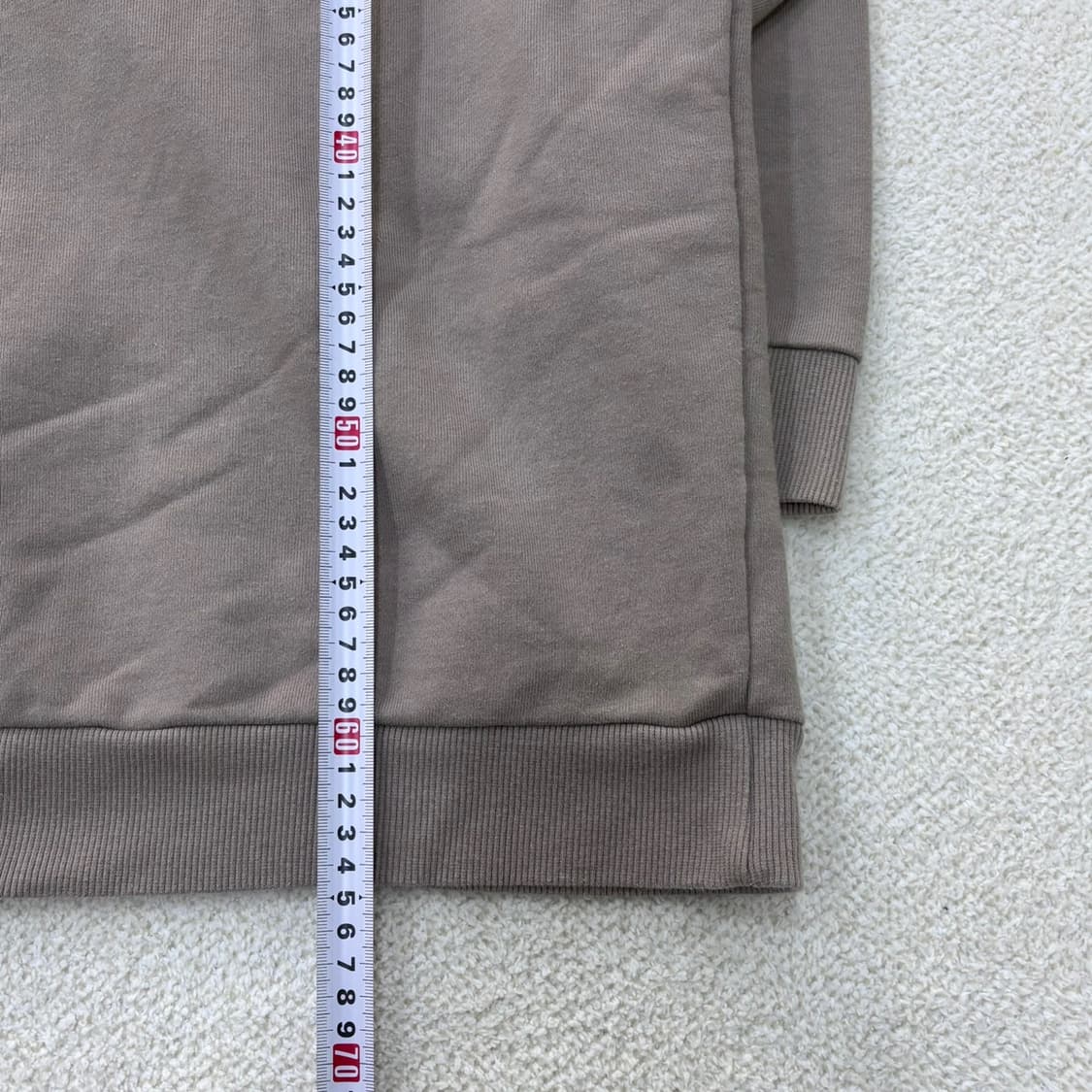 100 엄브로 에센셜 스몰로고 맨투맨 0306E 상품이미지5