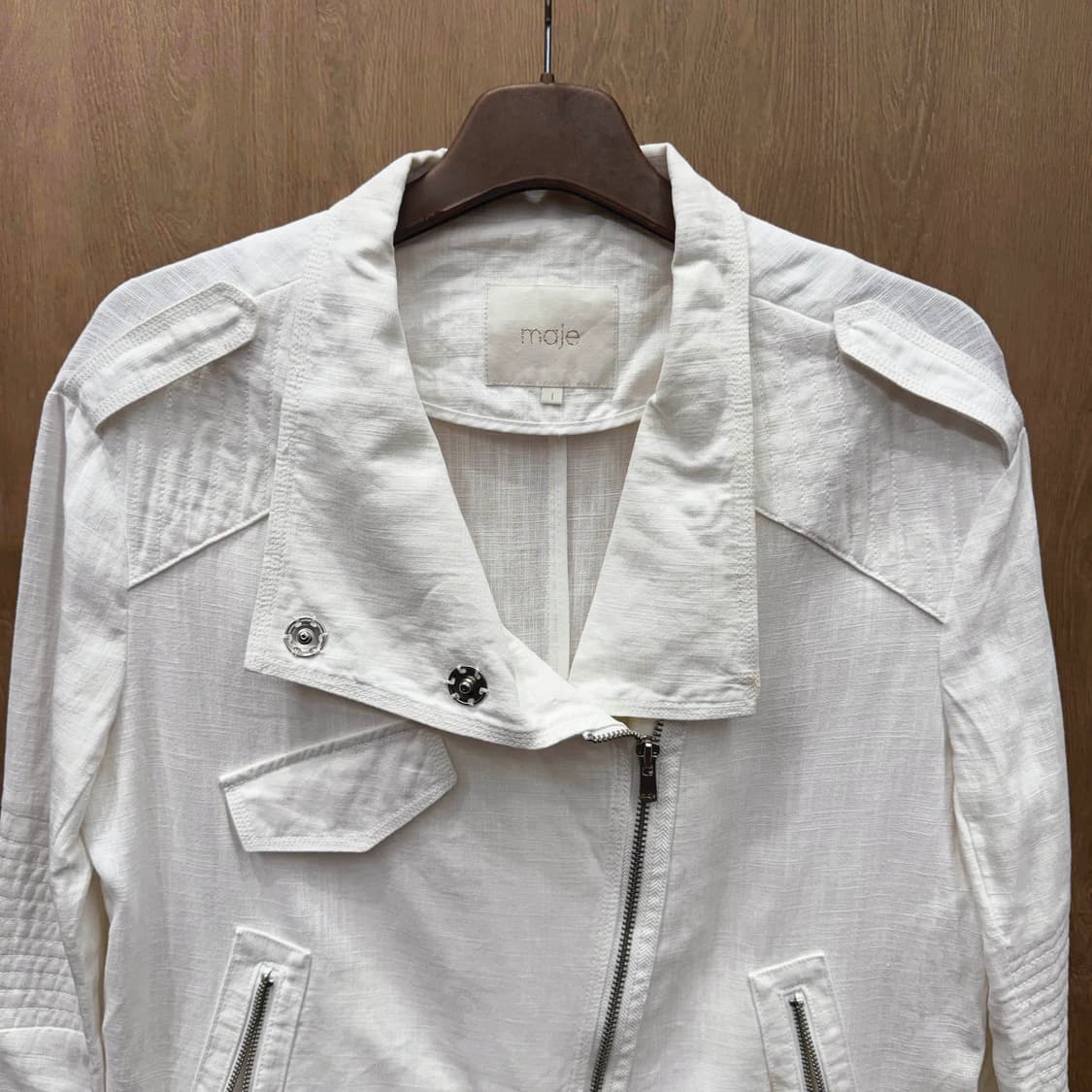 마쥬 린넨 블렌드 자켓 사선지퍼 스냅버튼 포켓 디테일 아이보리 상품이미지4