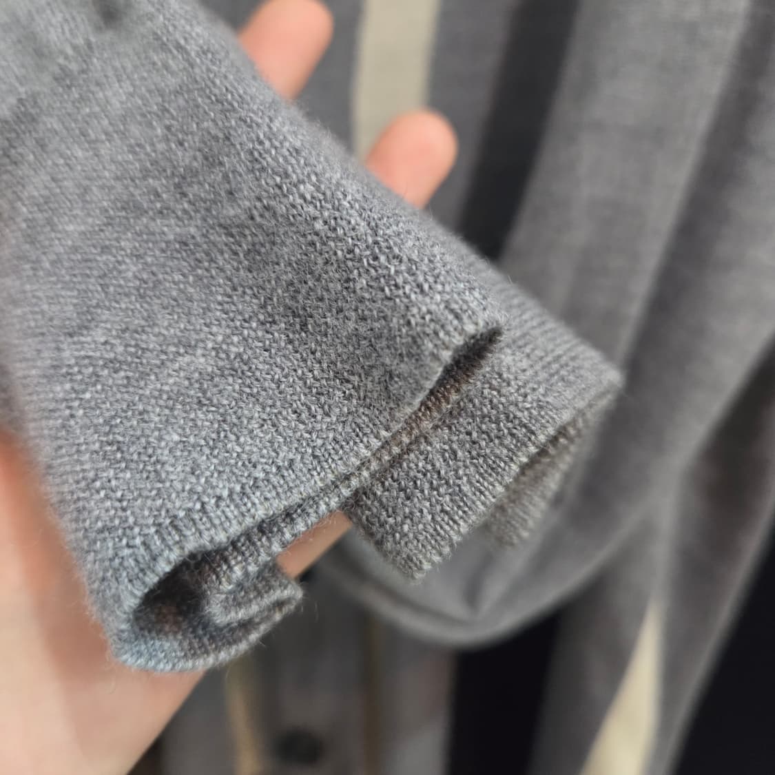 클럽모나코 울 100 가디건 상품이미지4