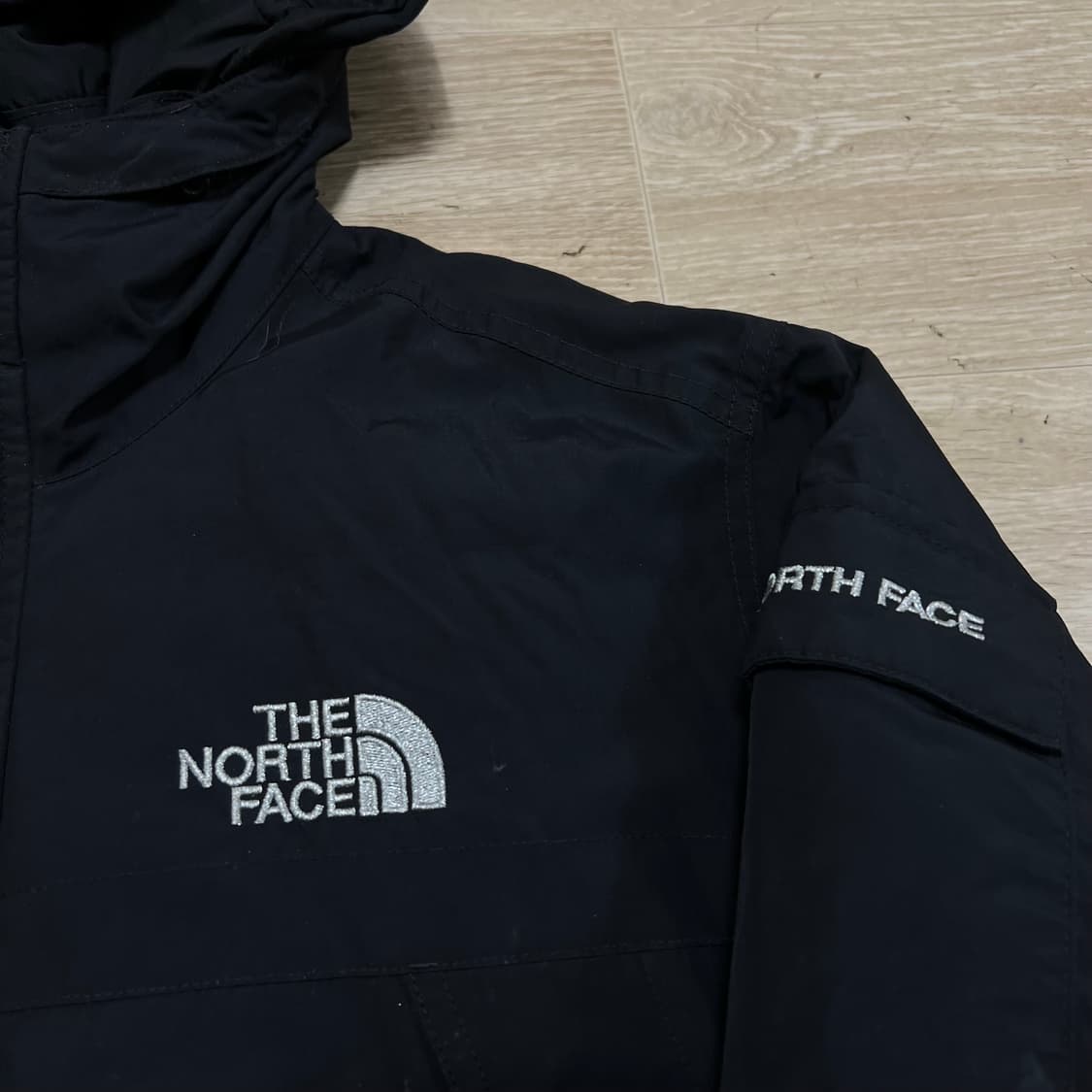 노스페이스 600 후드 바람막이 점퍼 [블랙] S/90 상품이미지4