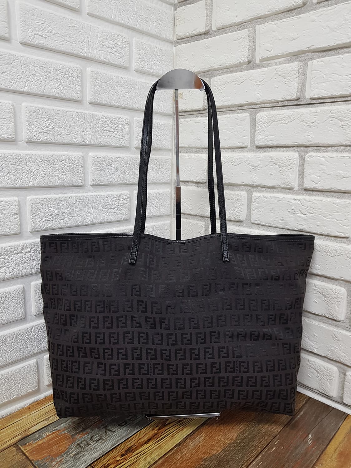 [정품] 펜디 주카 패브릭 쇼퍼백 상품이미지2