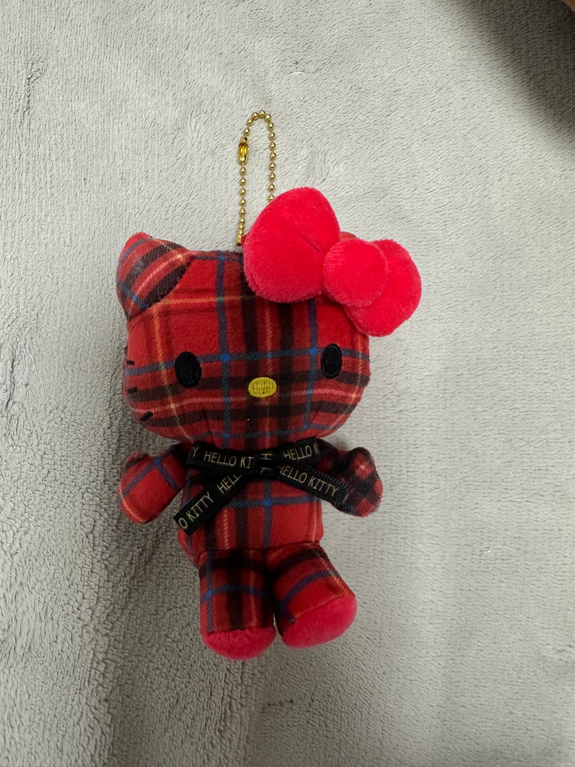 헬로키티 레드체크 키링 상품이미지1