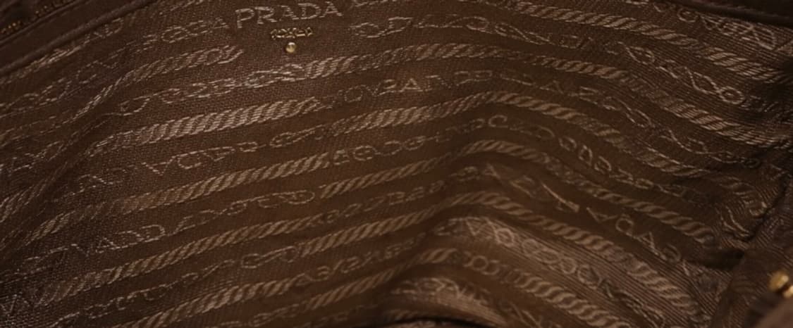[S급] 프라다 비텔로 다이노 모터백 숄더백 판매합니다!!! 상품이미지2